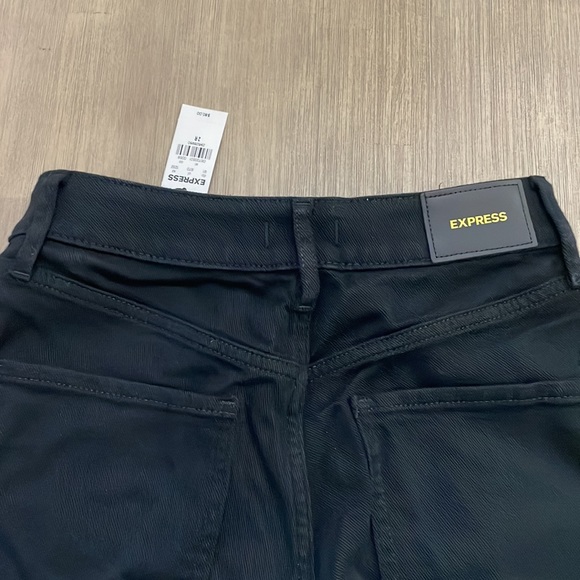 Express Curvy Mid Rise Black Bootcut Jeans Size 2 - Picture 9 of 9